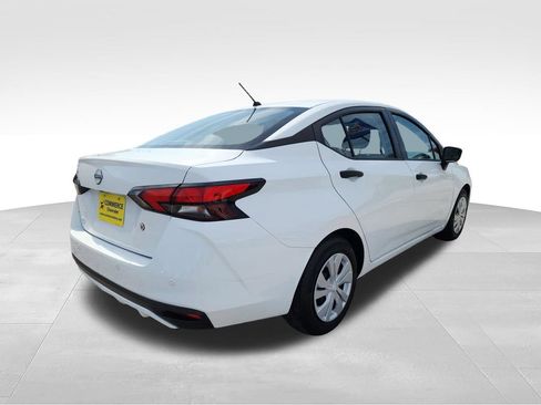 Used 2023 Nissan Versa S FWD image 9