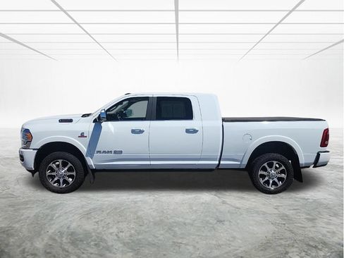 Used 2022 RAM 3500 Limited AWD/4WD image 2