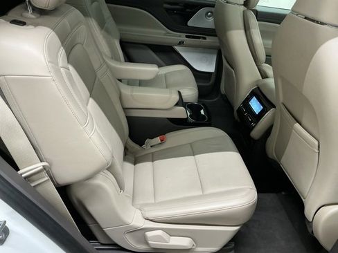 Used 2021 Lincoln Aviator Reserve w/ Equipment Group 201A image 18