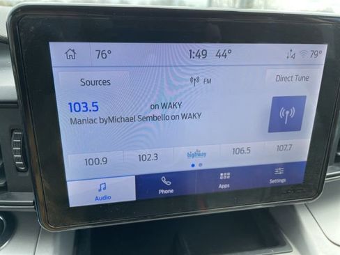 Used 2023 Ford Explorer XLT image 34