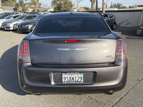 Used 2014 Chrysler 300 S RWD image 3