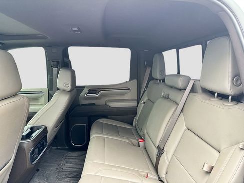 Used 2023 GMC Sierra 1500 SLT AWD/4WD image 22