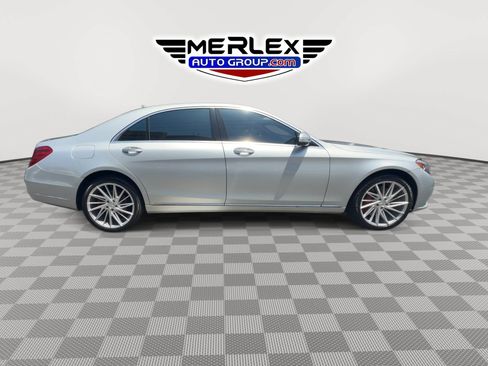 Used 2017 Mercedes-Benz S 550 4MATIC Sedan image 9