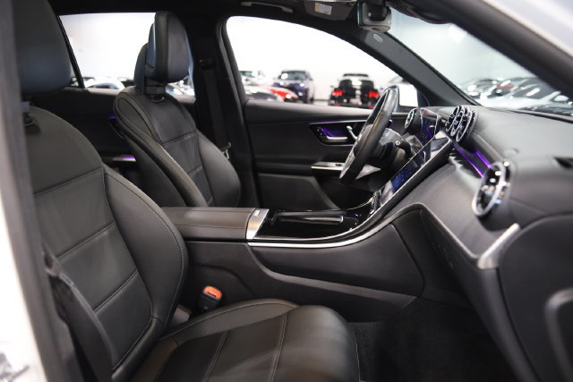 Used 2023 Mercedes-Benz GLC 300 4MATIC image 19