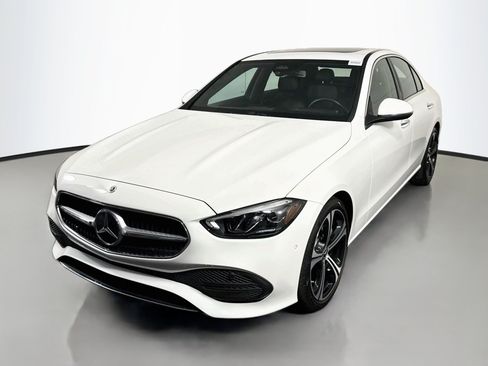 Used 2023 Mercedes-Benz C 300 Sedan image 4