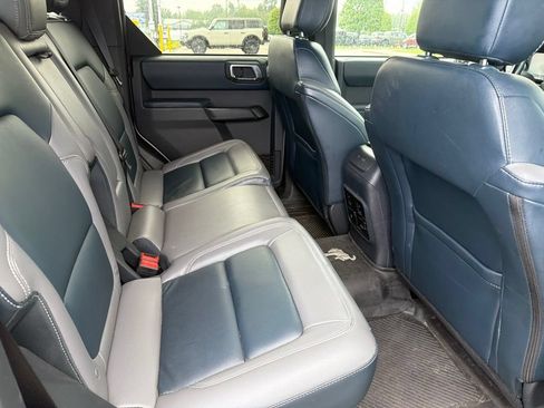 Used 2024 Ford Bronco Outer Banks AWD/4WD image 6