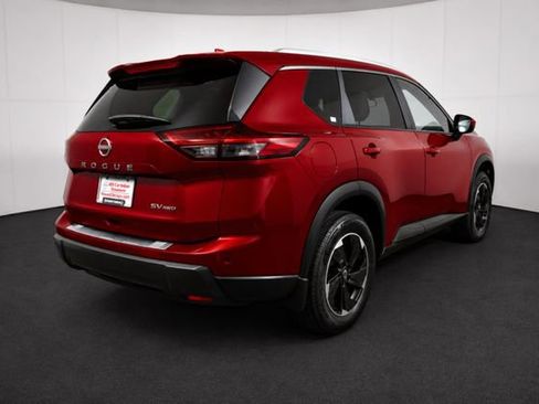 Certified 2024 Nissan Rogue SV w/ SV Premium Package AWD/4WD image 4