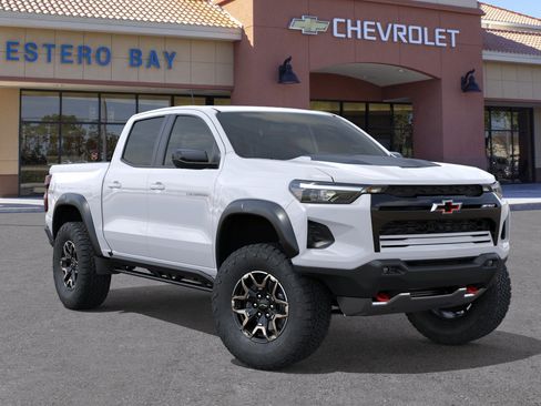 New 2026 Chevrolet Colorado ZR2 w/ Technology Package AWD/4WD image 7