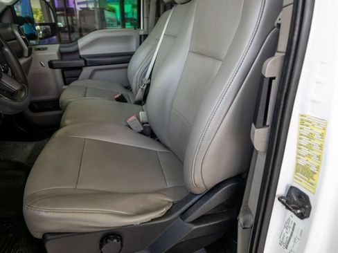 Used 2019 Ford F250 XL w/ STX Appearance Package RWD image 10