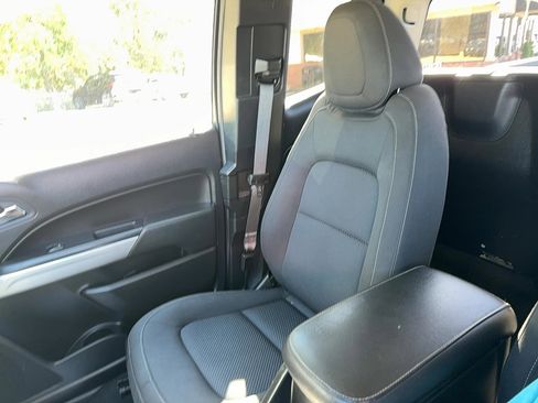 Used 2021 Chevrolet Colorado LT w/ Fleet Safety Package image 16