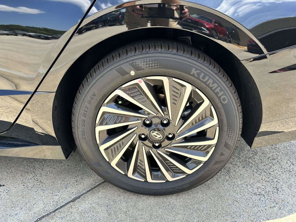 New 2026 Hyundai Sonata Limited FWD image 9