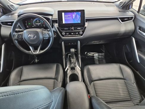 Used 2023 Toyota Corolla Cross AWD Hybrid w/ Convenience Package image 17