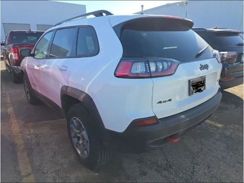 Used 2022 Jeep Cherokee Trailhawk w/ Comfort/Convenience Group image 2