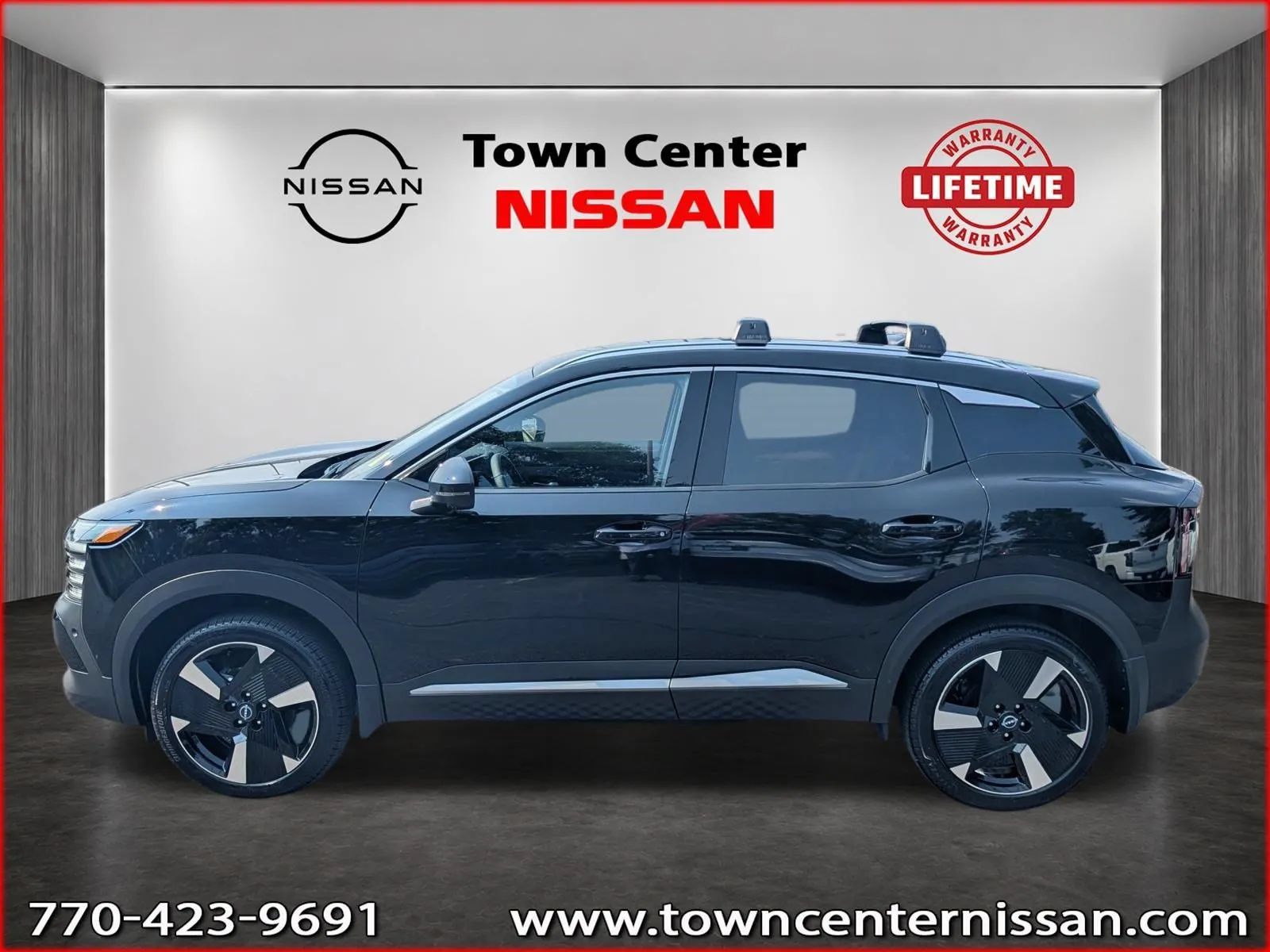 Certified 2026 Nissan Kicks SR FWD image 4