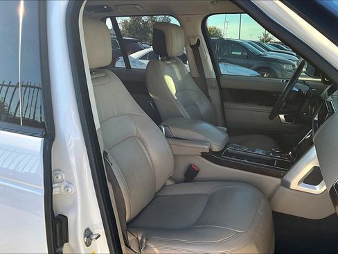 Used 2018 Land Rover Range Rover Supercharged image 10