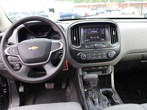 Used 2020 Chevrolet Colorado W/T w/ WT Convenience Package AWD/4WD image 10