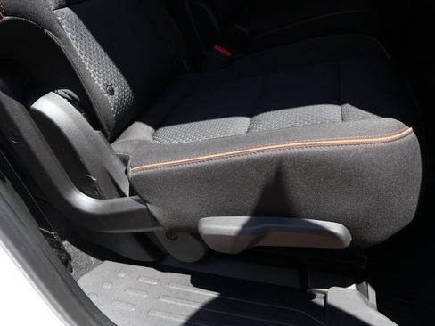 Certified 2023 GMC Acadia AT4 w/ LPO, Floor Liner Package AWD/4WD image 12