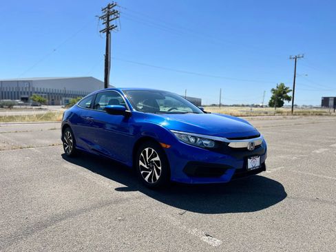 Used 2016 Honda Civic LX image 3