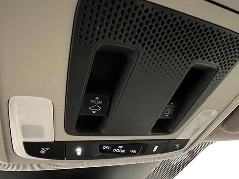 New 2025 Honda Pilot Touring image 23