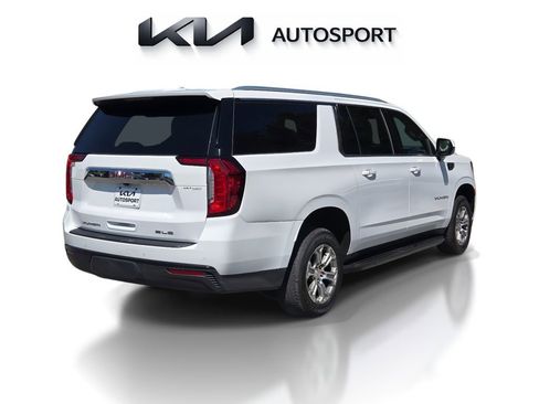 Used 2022 GMC Yukon XL SLE w/ Gmc Pro Safety Plus Package RWD image 8
