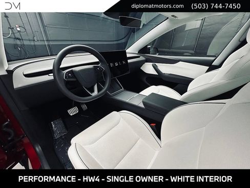 Used 2026 Tesla Model Y Performance AWD/4WD image 16