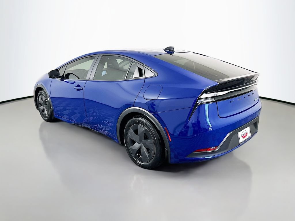 Used 2026 Toyota Prius Plug-In Hybrid FWD image 7