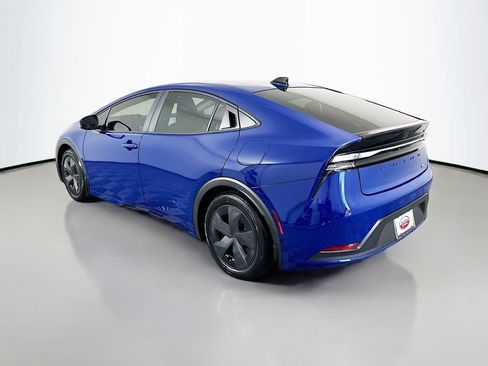 Used 2026 Toyota Prius Plug-In Hybrid FWD image 7