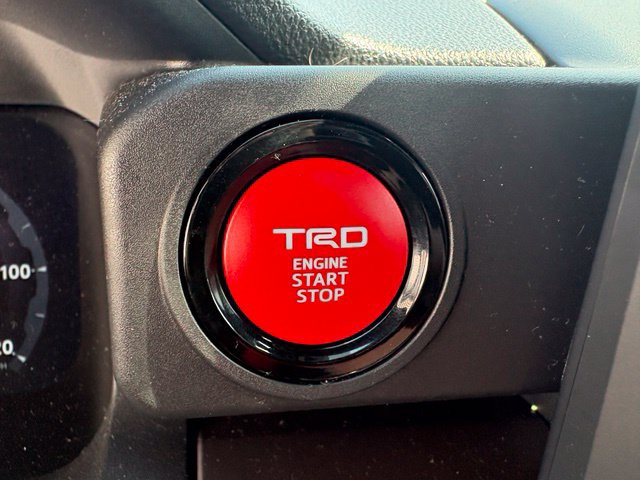 Used 2025 Toyota Tacoma TRD Sport AWD/4WD image 23