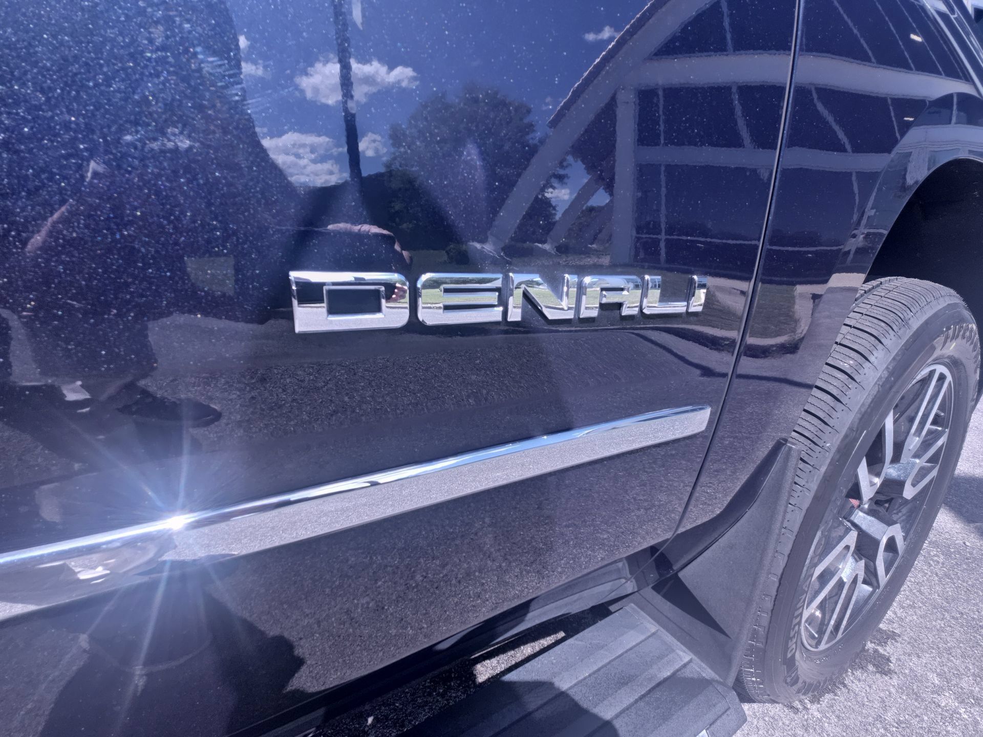 Used 2020 GMC Yukon Denali w/ Denali Ultimate Package AWD/4WD image 33