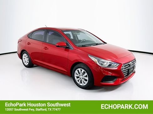 Used 2019 Hyundai Accent SE image 1