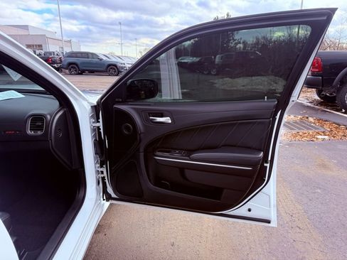 Used 2021 Dodge Charger Scat Pack image 18