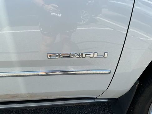 Used 2018 GMC Yukon Denali w/ Open Road Package AWD/4WD image 7