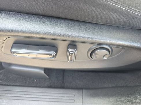 Used 2025 Honda CR-V EX image 19