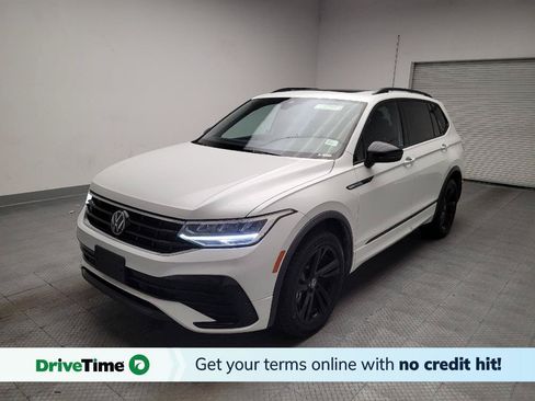 Used 2024 Volkswagen Tiguan SE R-Line FWD image 1