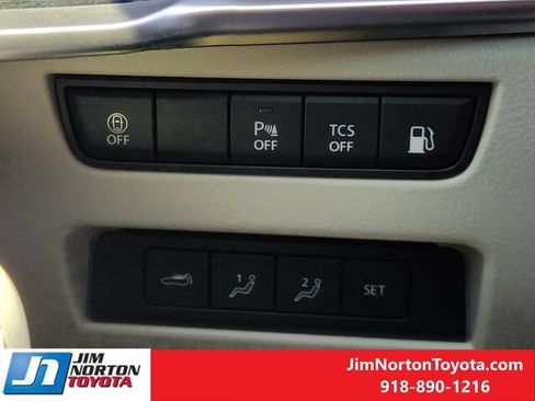 Used 2024 MAZDA CX-90 Plug-In Hybrid w/ Premium Plus AWD/4WD image 22