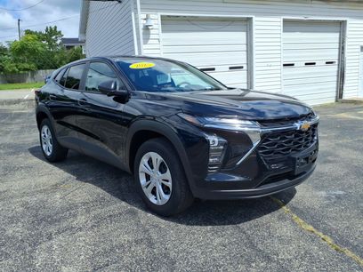 Used 2025 Chevrolet Trax LS