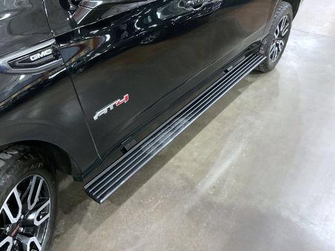 Certified 2023 GMC Yukon XL AT4 w/ AT4 Premium Package AWD/4WD image 22