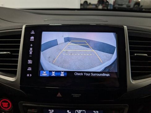 Used 2017 Honda Pilot Touring image 30