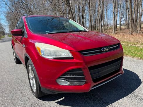Used 2014 Ford Escape SE w/ Equipment Group 201A image 6
