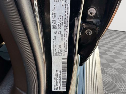Used 2025 RAM 1500 Laramie AWD/4WD image 34