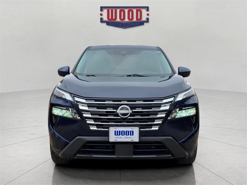 Used 2024 Nissan Rogue SV image 5