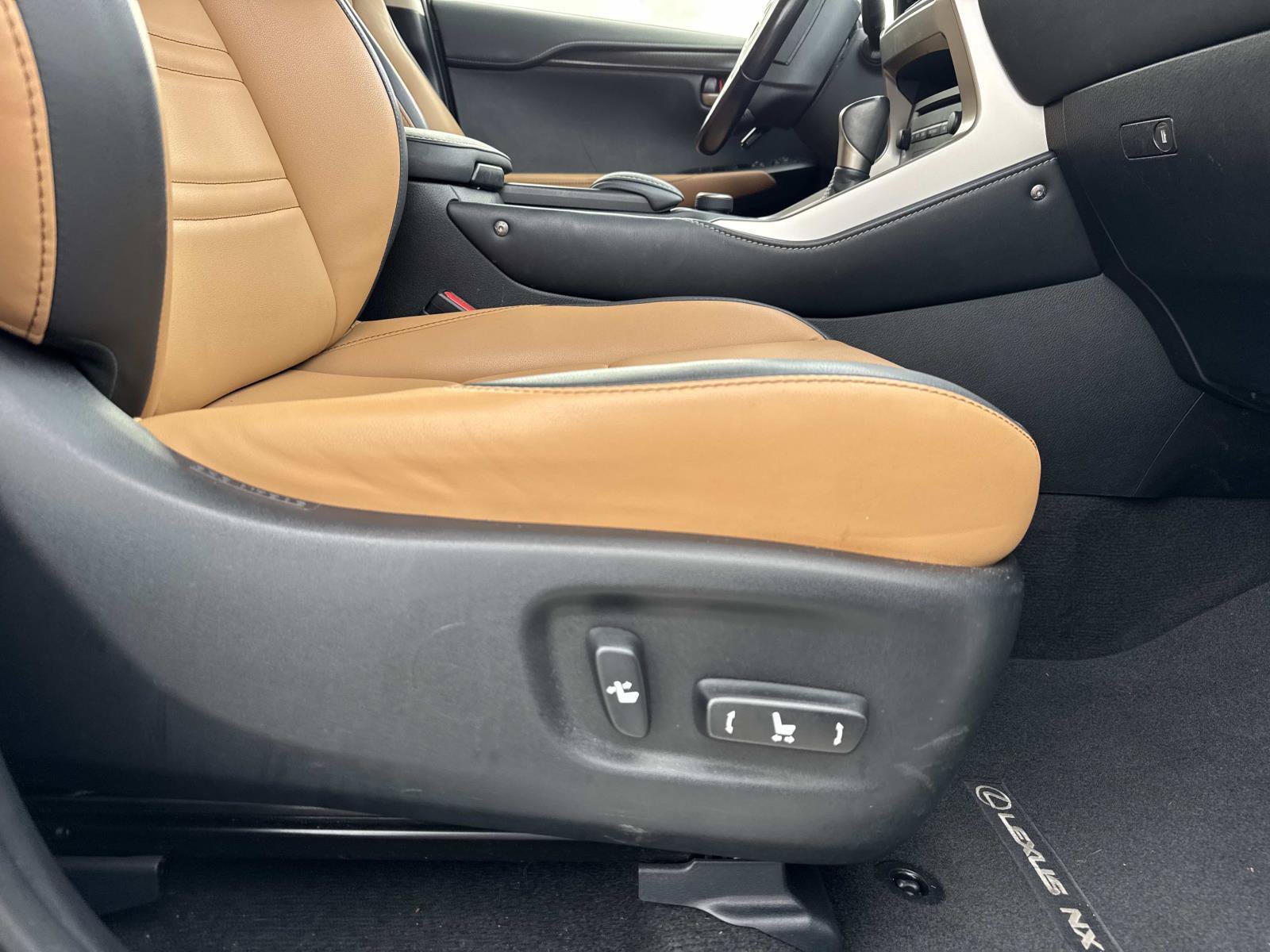 Used 2016 Lexus NX 200t FWD image 11