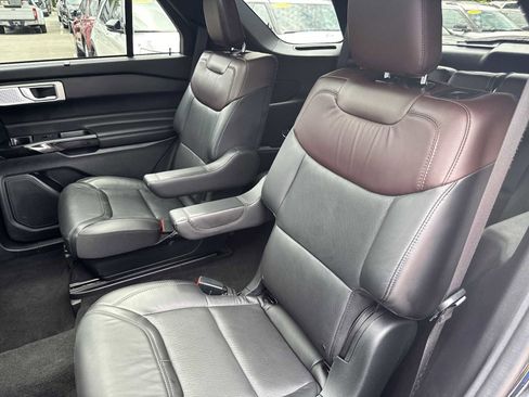 Used 2022 Ford Explorer Platinum w/ Equipment Group 601A image 71