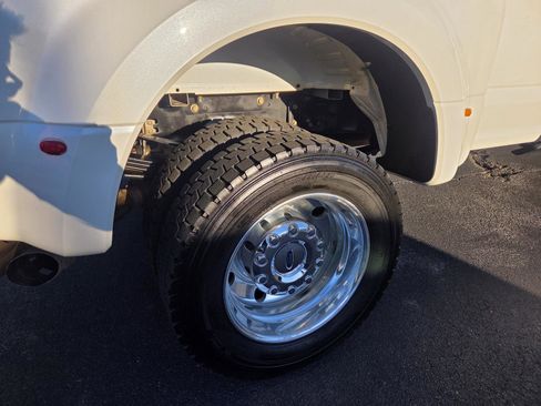 Used 2019 Ford F450 Limited image 10