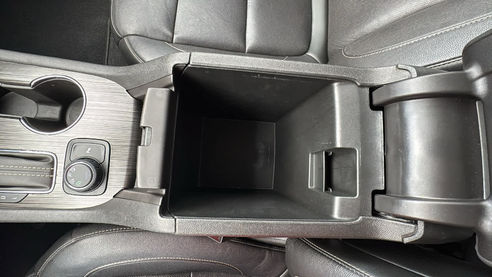 Used 2018 GMC Acadia SLT AWD/4WD image 22