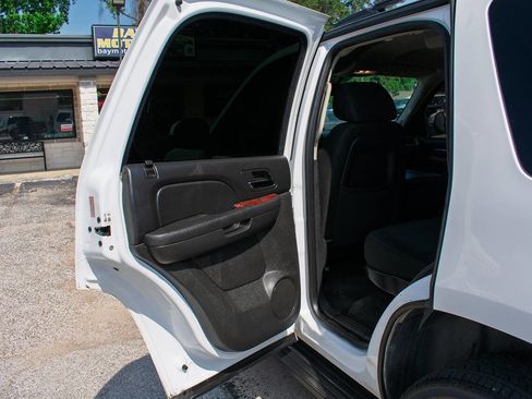 Used 2011 Chevrolet Tahoe LS RWD image 27