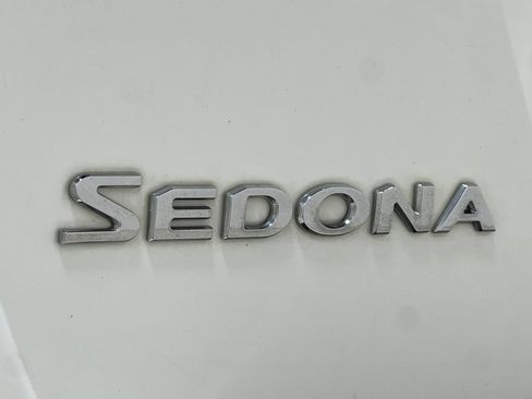 Used 2020 Kia Sedona EX FWD image 40