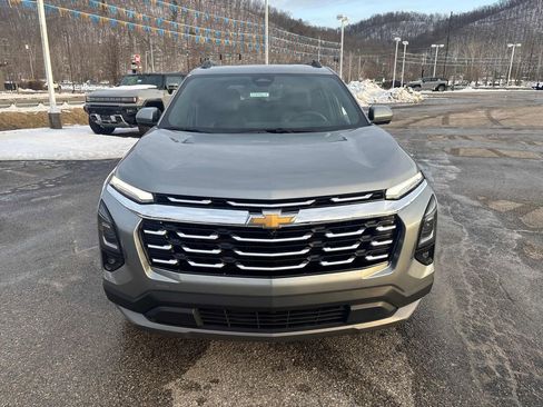 Used 2025 Chevrolet Equinox LT w/ Convenience Package II image 8