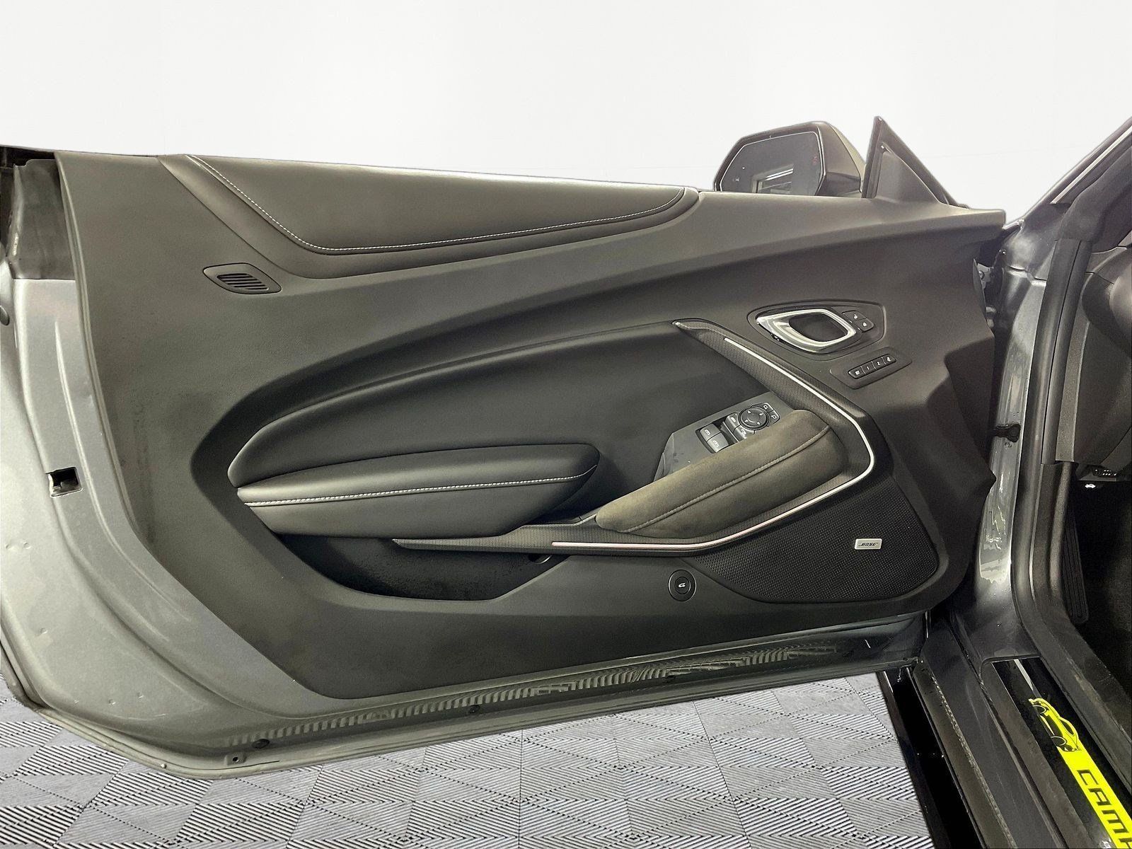 Used 2021 Chevrolet Camaro SS RWD image 19