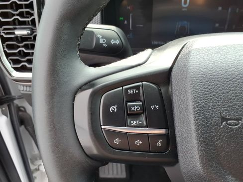 Used 2024 Ford Ranger XLT w/ Equipment Group 301A High AWD/4WD image 18